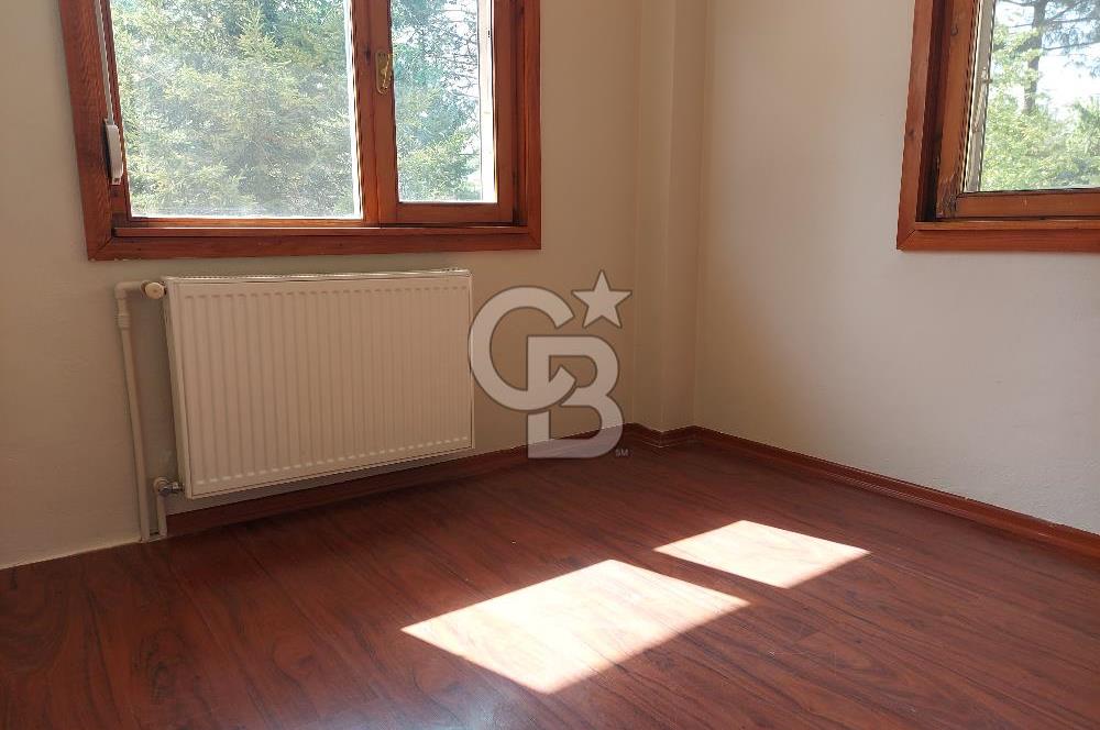 Gebze Pelitli Nilüfer Evleri'inde satılık villa.