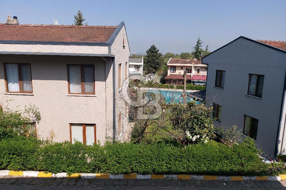 Gebze Pelitli Nilüfer Evleri'inde satılık villa.