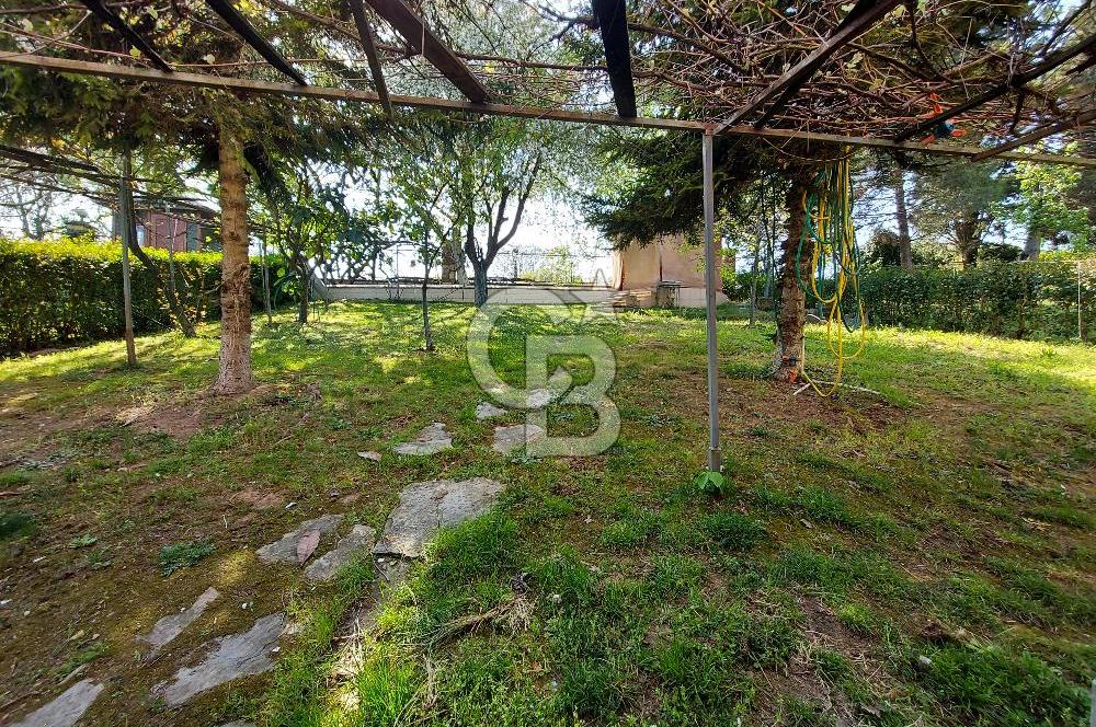 Gebze Pelitli Nilüfer Evleri'inde satılık villa.