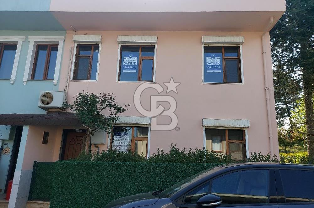 Gebze Pelitli Nilüfer Evleri'inde satılık villa.