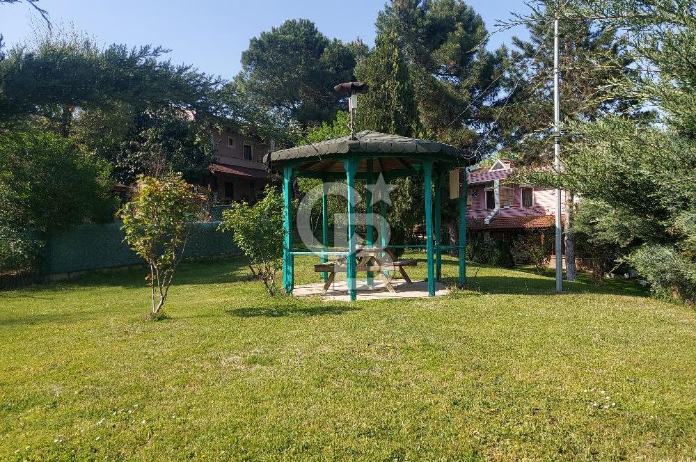 Gebze Pelitli Nilüfer Evleri'inde satılık villa.