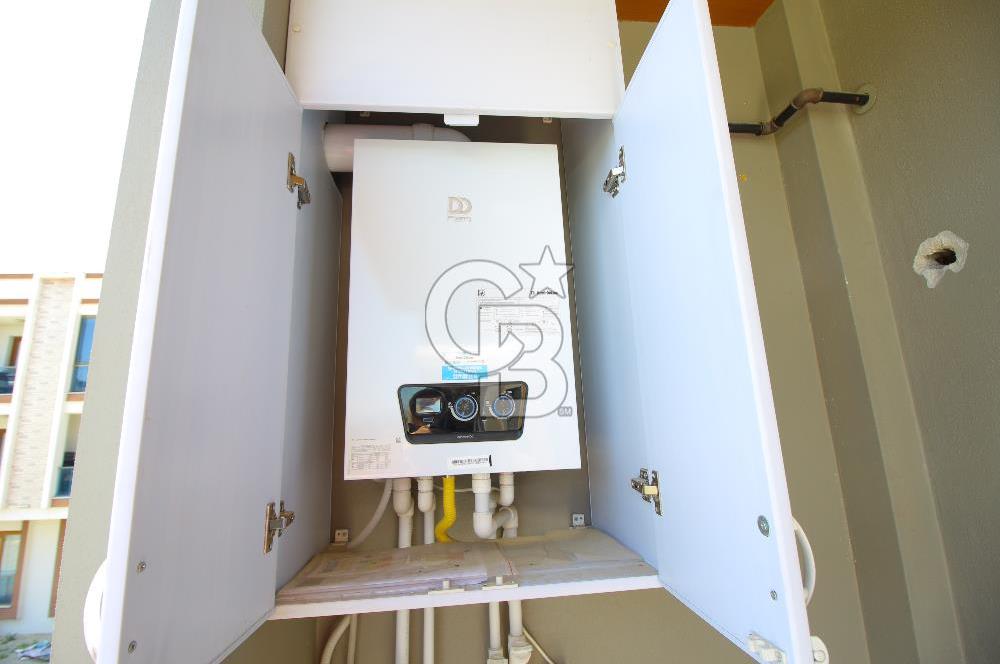 Menderes Site İçi Köşe Konum, Havuz Cephe 2+1 Kiralık Daire