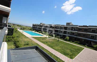 Menderes Site İçi Köşe Konum, Havuz Cephe 2+1 Kiralık Daire