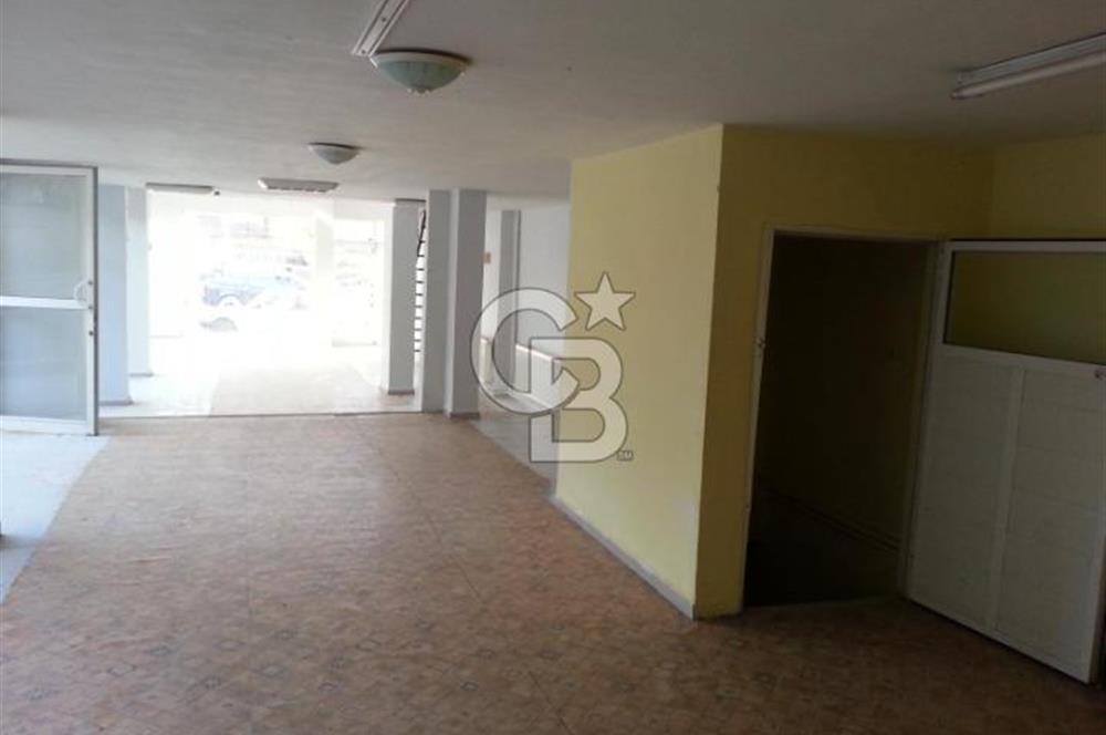 Yalova Çınarcık’ın Gözde Lokasyonunda Kiralık / Satılık Asma Katlı, Depolu Geniş Dükkan!