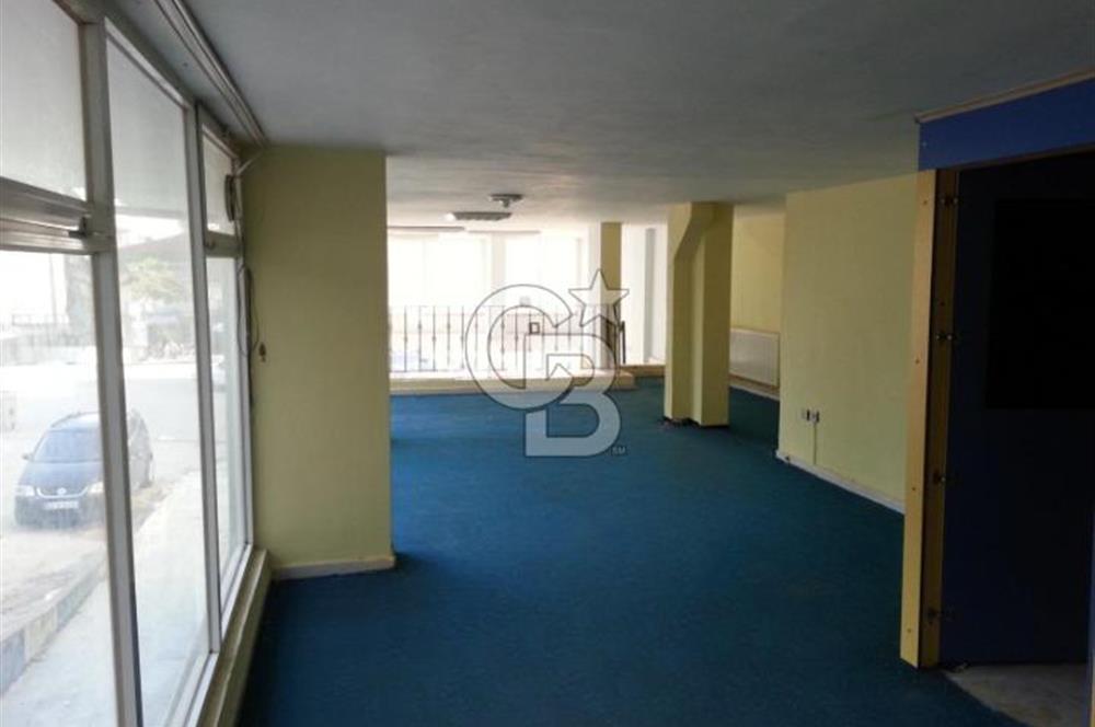Yalova Çınarcık’ın Gözde Lokasyonunda Kiralık / Satılık Asma Katlı, Depolu Geniş Dükkan!