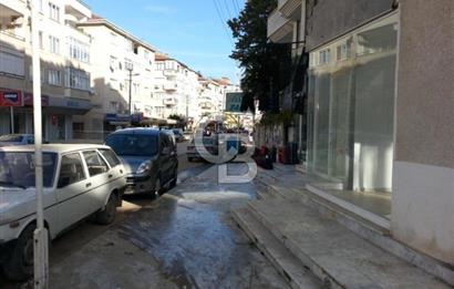 Yalova Çınarcık’ın Gözde Lokasyonunda Kiralık / Satılık Asma Katlı, Depolu Geniş Dükkan!