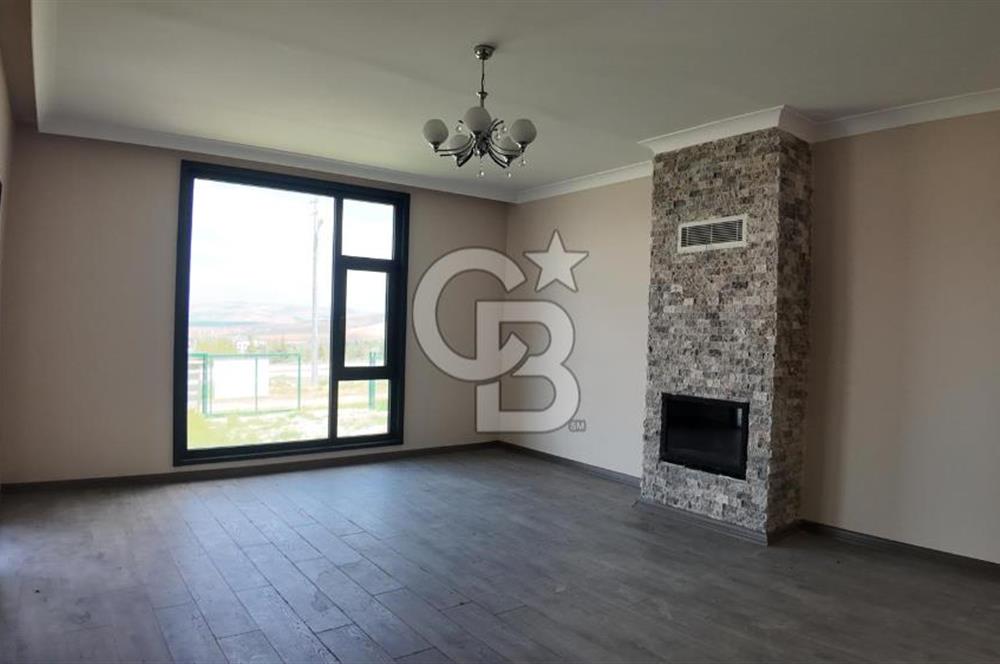 SİNCAN TEMELLİDE SATILIK 628 m2 KONUT ARSASI ve MÜSTAKİL EV