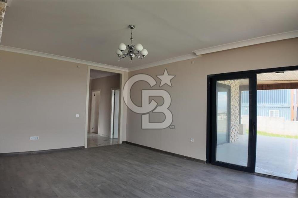 SİNCAN TEMELLİDE SATILIK 628 m2 KONUT ARSASI ve MÜSTAKİL EV