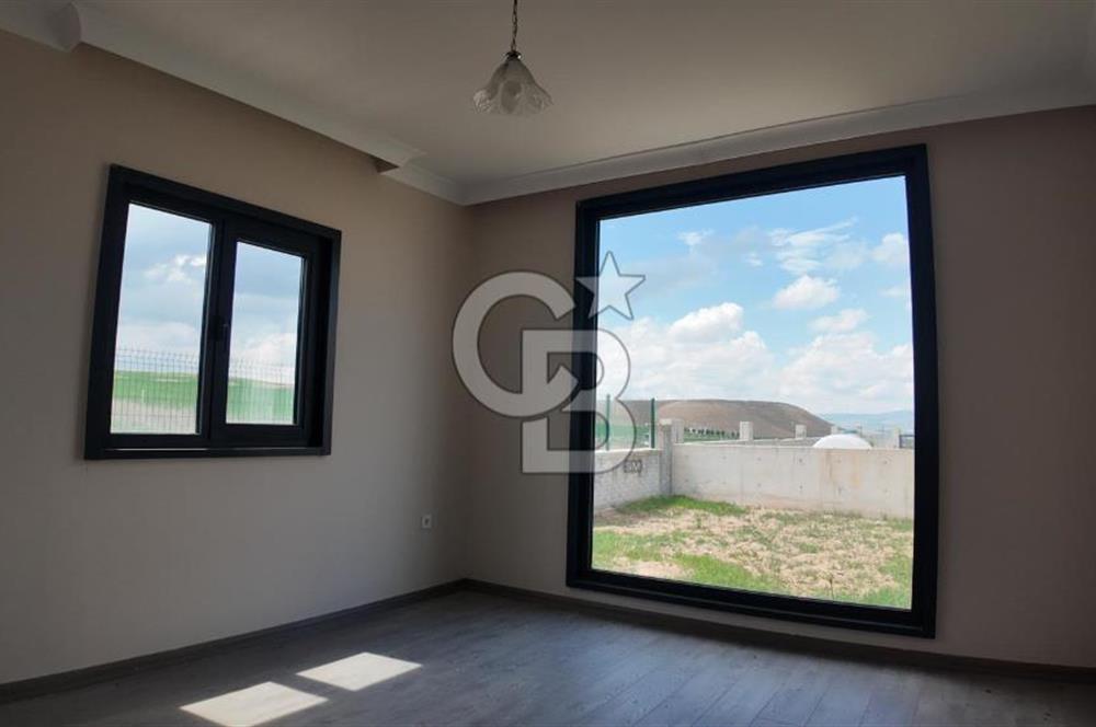 SİNCAN TEMELLİDE SATILIK 628 m2 KONUT ARSASI ve MÜSTAKİL EV