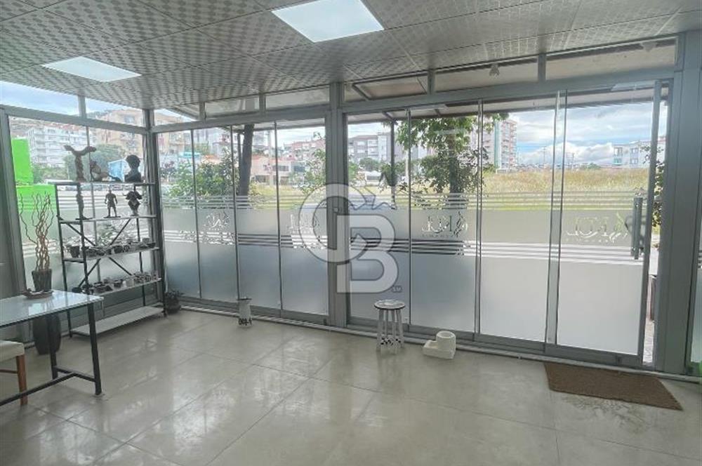 İZMİR BAYRAKLI POSTACILAR'DA  150M2 SATILIK DÜKKAN
