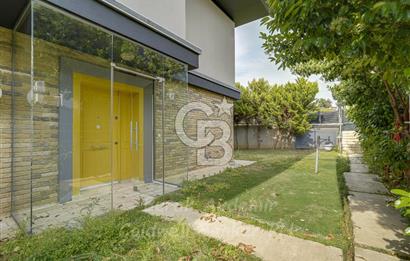 GÜZELBAHÇE KAHRAMANDERE MAHALLESİNDE SATILIK SİTE İÇİ 240 M2 VİLLA