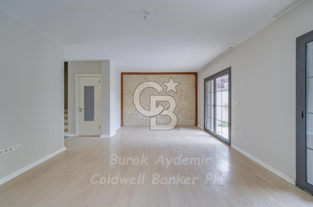 GÜZELBAHÇE KAHRAMANDERE MAHALLESİNDE SATILIK SİTE İÇİ 240 M2 VİLLA