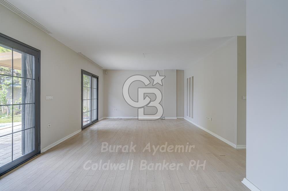 GÜZELBAHÇE KAHRAMANDERE MAHALLESİNDE SATILIK SİTE İÇİ 240 M2 VİLLA