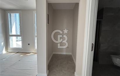 E5 ANA YOL ÜZERİNDE MANZARALI KREDİYE UYGUN SATILIK BÜRO OFİS