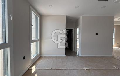 E5 ANA YOL ÜZERİNDE MANZARALI KREDİYE UYGUN SATILIK BÜRO OFİS