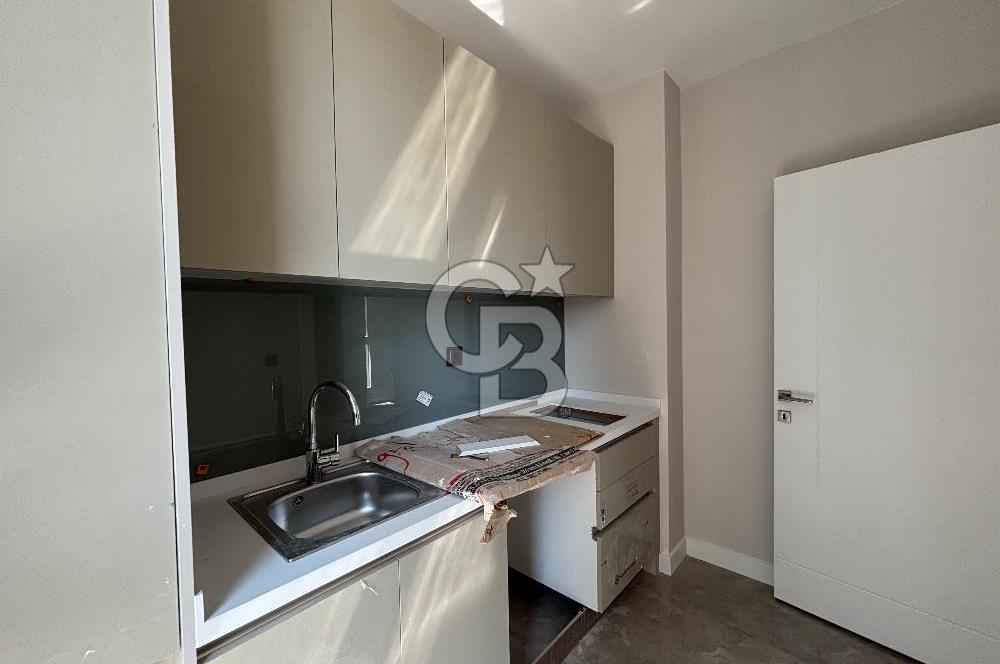 E5 ANA YOL ÜZERİNDE MANZARALI KREDİYE UYGUN SATILIK BÜRO OFİS