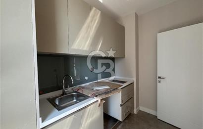 E5 ANA YOL ÜZERİNDE MANZARALI KREDİYE UYGUN SATILIK BÜRO OFİS