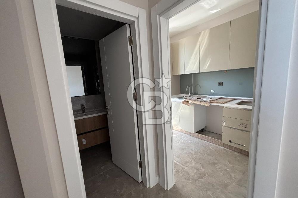 E5 ANA YOL ÜZERİNDE MANZARALI KREDİYE UYGUN SATILIK BÜRO OFİS