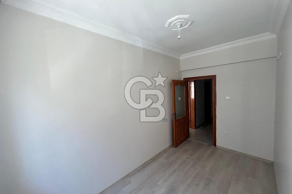 BEYLİKDÜZÜ BARIŞ MAHALLESİ ESENTÜRK SİTESİ'NDE SATILIK 3+1  DAİRE