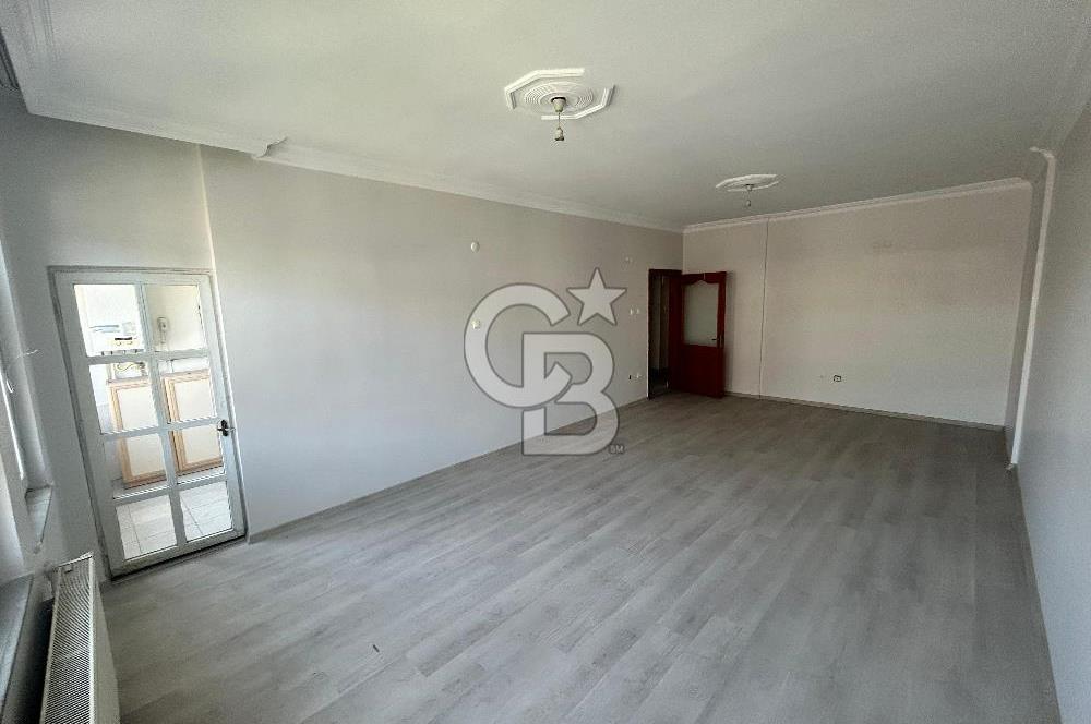 BEYLİKDÜZÜ BARIŞ MAHALLESİ ESENTÜRK SİTESİ'NDE SATILIK 3+1  DAİRE