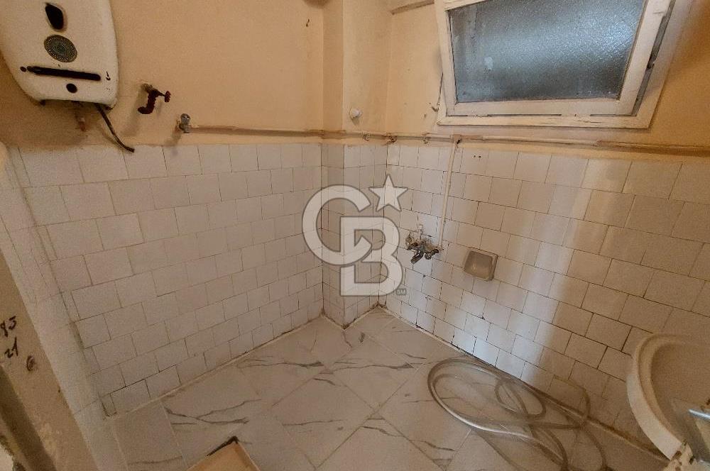 Pendik Batı çarşı yatırımlık kiracısız boş satılık 2+1 daire