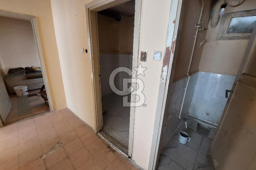 Pendik Batı çarşı yatırımlık kiracısız boş satılık 2+1 daire