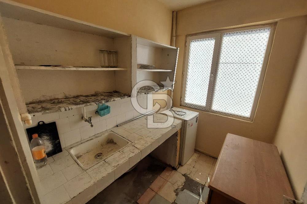 Pendik Batı çarşı yatırımlık kiracısız boş satılık 2+1 daire