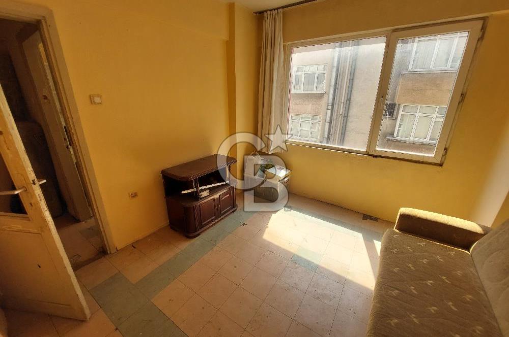 Pendik Batı çarşı yatırımlık kiracısız boş satılık 2+1 daire
