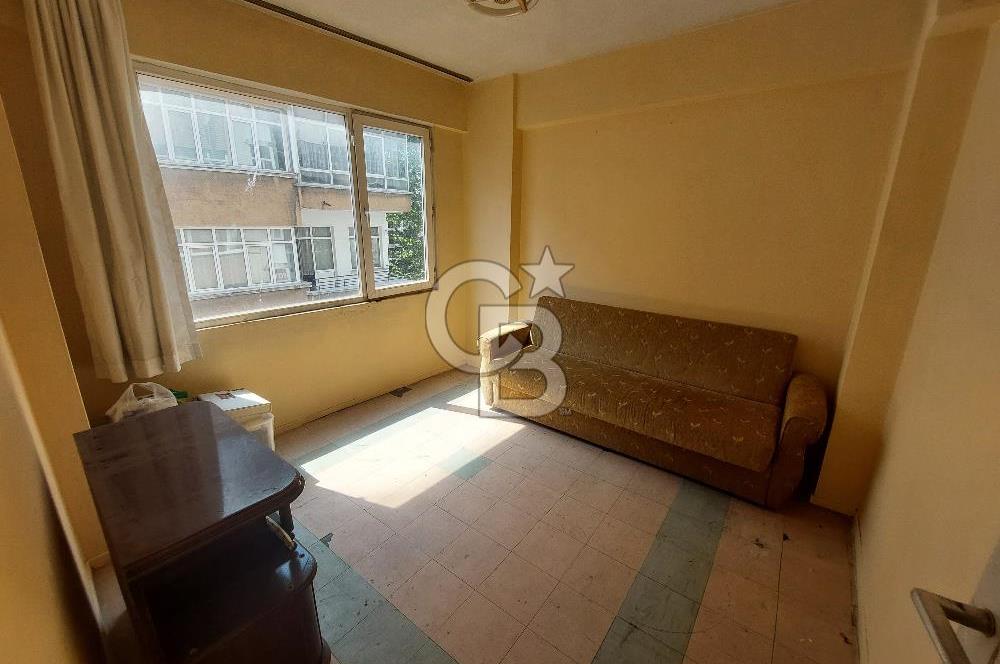 Pendik Batı çarşı yatırımlık kiracısız boş satılık 2+1 daire