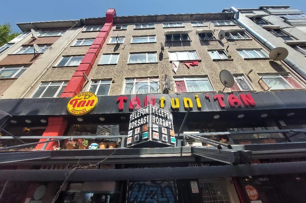 Pendik Batı çarşı yatırımlık kiracısız boş satılık 2+1 daire