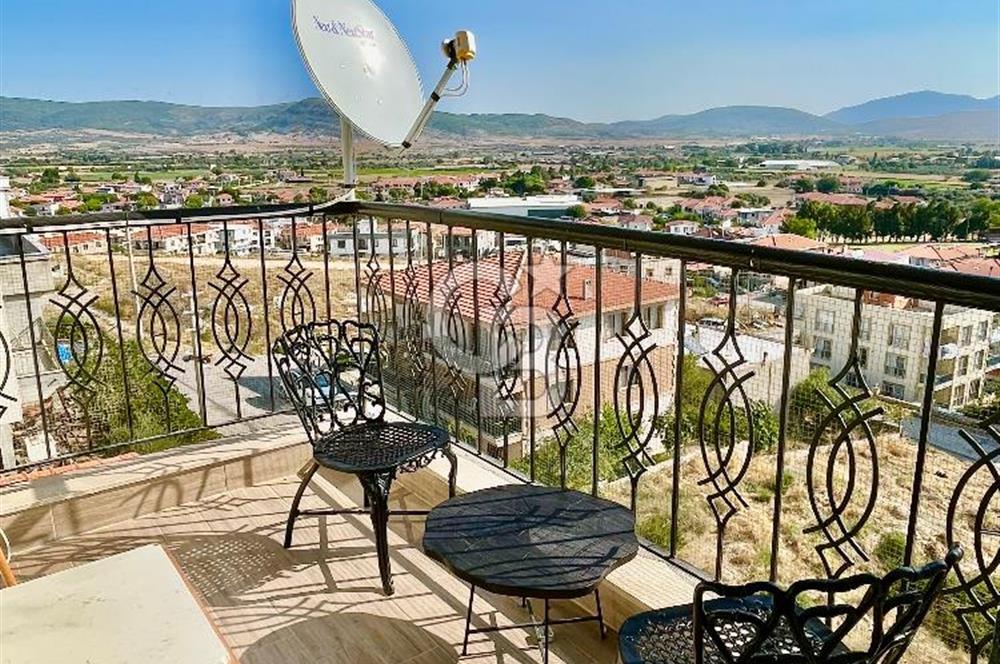 Foça Kazım Dirik Mah. Kiralık Eşyalı Teraslı Daire