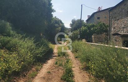 Foça-Donatkent'te Satılık Villa İmarlı Arsa