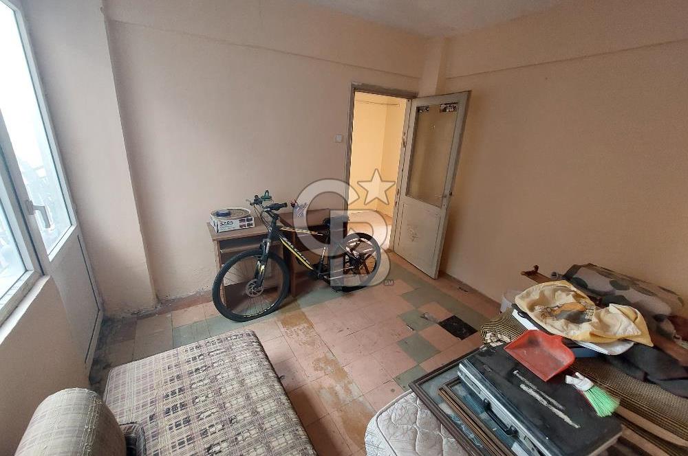 Pendik Batı çarşı yatırımlık kiracısız boş satılık 2+1 daire