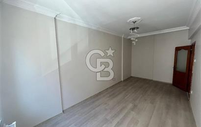 BEYLİKDÜZÜ BARIŞ MAHALLESİ ESENTÜRK SİTESİ'NDE SATILIK 3+1  DAİRE