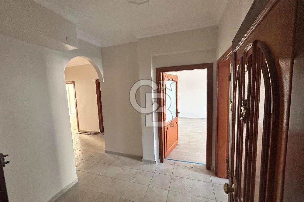 BEYLİKDÜZÜ BARIŞ MAHALLESİ ESENTÜRK SİTESİ'NDE SATILIK 3+1  DAİRE
