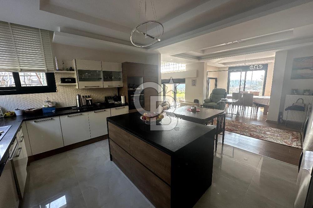 URLA KEKLİKTEPE OLIVE HILL SİTESİ’NDE EŞSİZ VİLLA FIRSATI