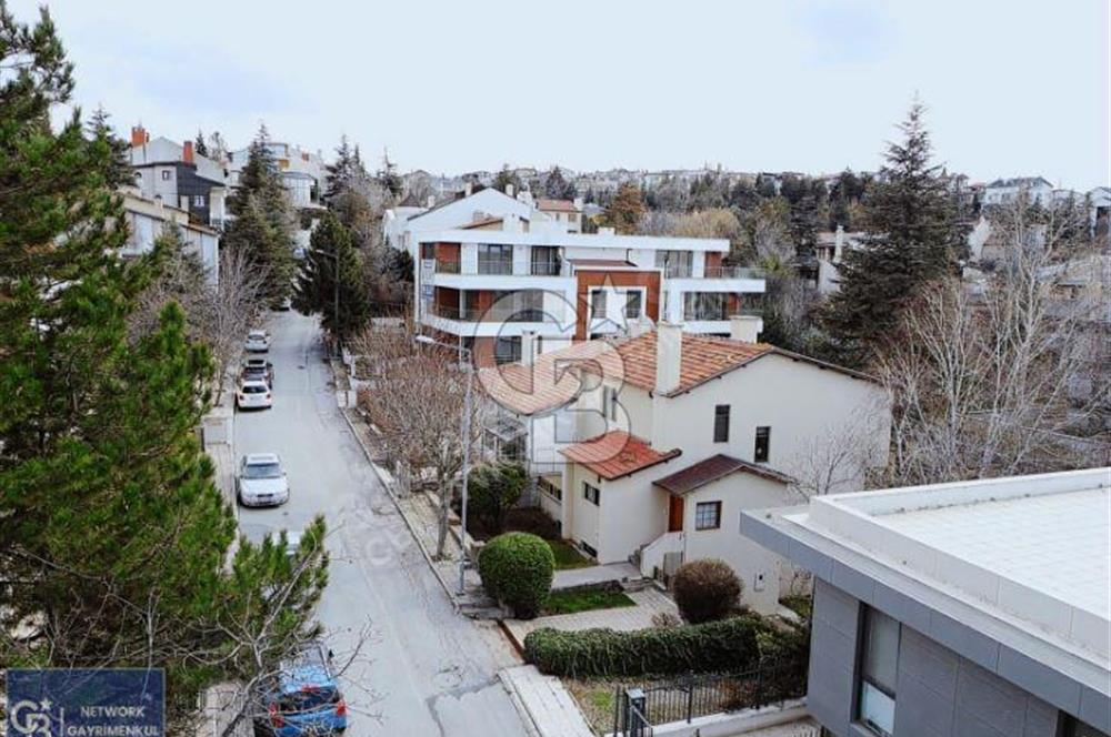 Ankara Çankaya Beysukent'te Satılık 1100m² 4kat Yeni Modern Bina