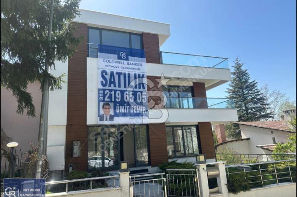 Ankara Çankaya Beysukent'te Satılık 1100m² 4kat Yeni Modern Bina