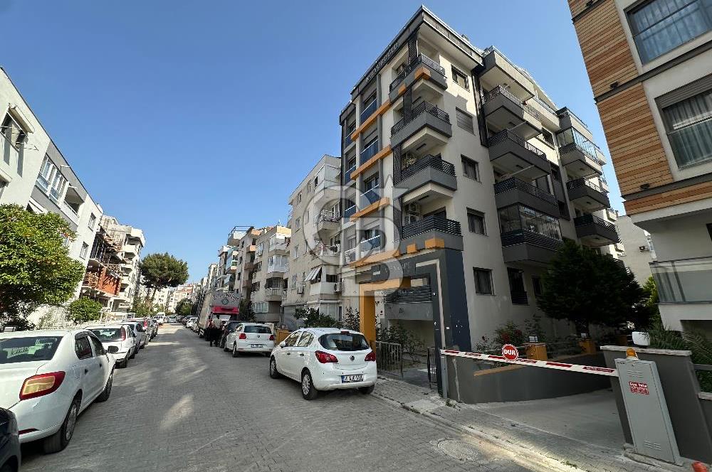 Bahriye Üçok Mah. Satılık 1+1 Daire