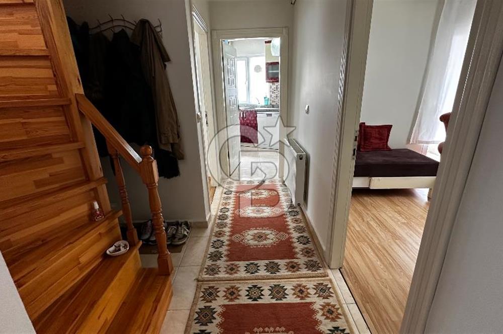 Yenidoğan Mevlana Mahallesinde Satılık 3+1 Çatı Dubleks Daire