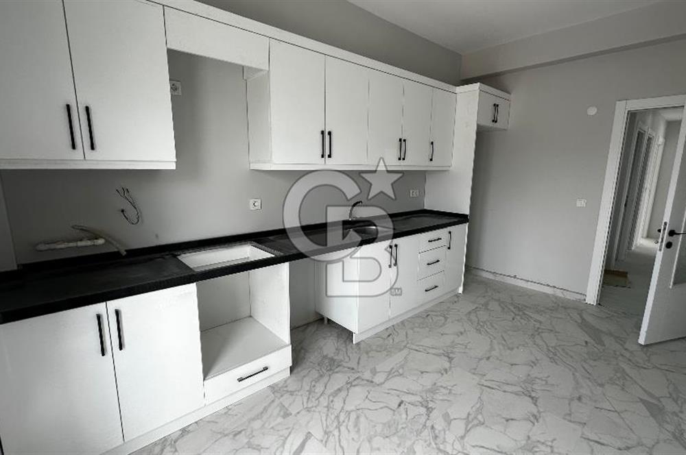 Sancaktepe de Işıltılı Evler de 3+1 Satılık Daire