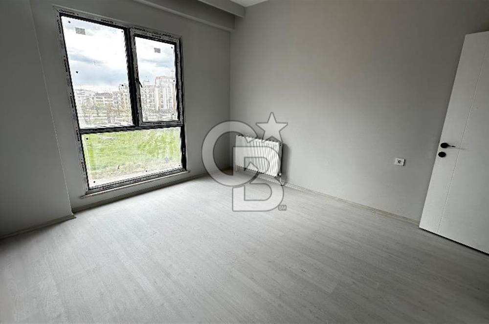 Sancaktepe de Işıltılı Evler de 3+1 Satılık Daire