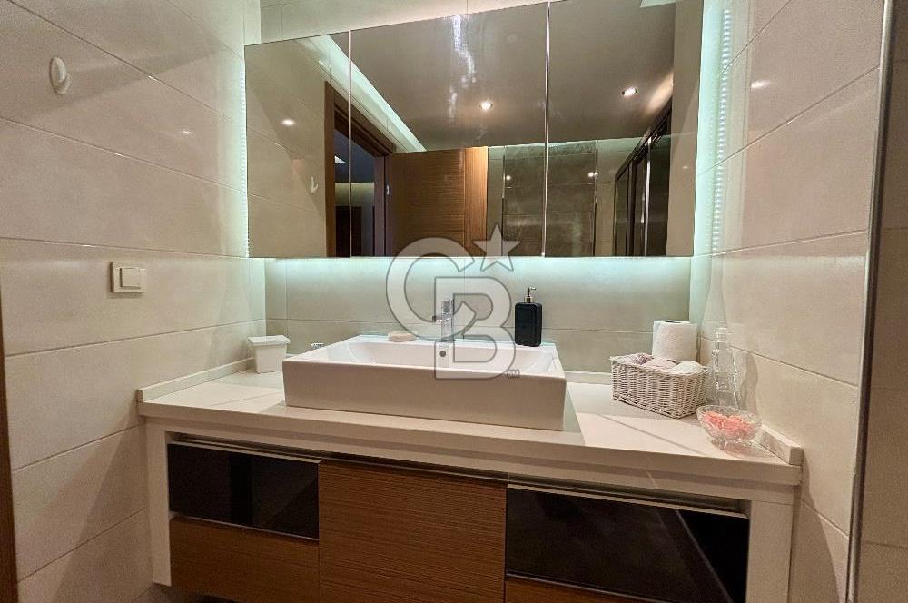 Güzelbahçe Maltepe mah 3+1 145 m2 Net havuzlu otopaeklı bahce katı daire