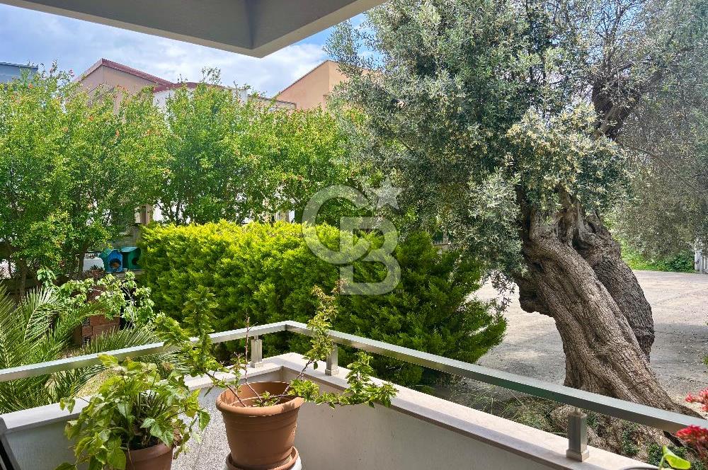 Güzelbahçe Maltepe mah 3+1 145 m2 Net havuzlu otopaeklı bahce katı daire