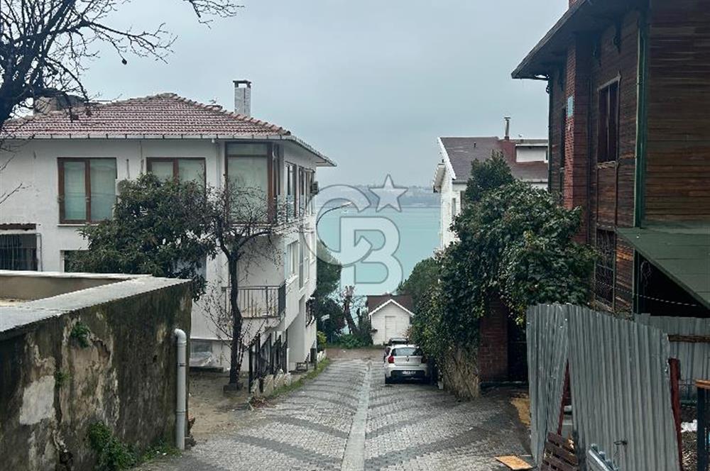 Salacak'ta Sahile 3.Binada Deniz Manzaralı Sıfır Daire