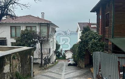 Salacak'ta Sahile 3.Binada Deniz Manzaralı Sıfır Daire