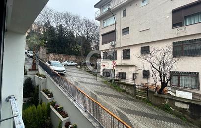 Salacak'ta Sahile 3.Binada Deniz Manzaralı Sıfır Daire
