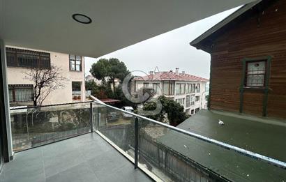 Salacak'ta Sahile 3.Binada Deniz Manzaralı Sıfır Daire