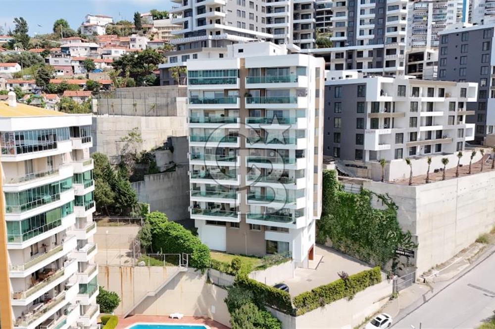 NARLIDERE'DE HARİKA KONUMDA DENİZ MANZARALI SATILIK 3+1 132 M2 NET DAİRE