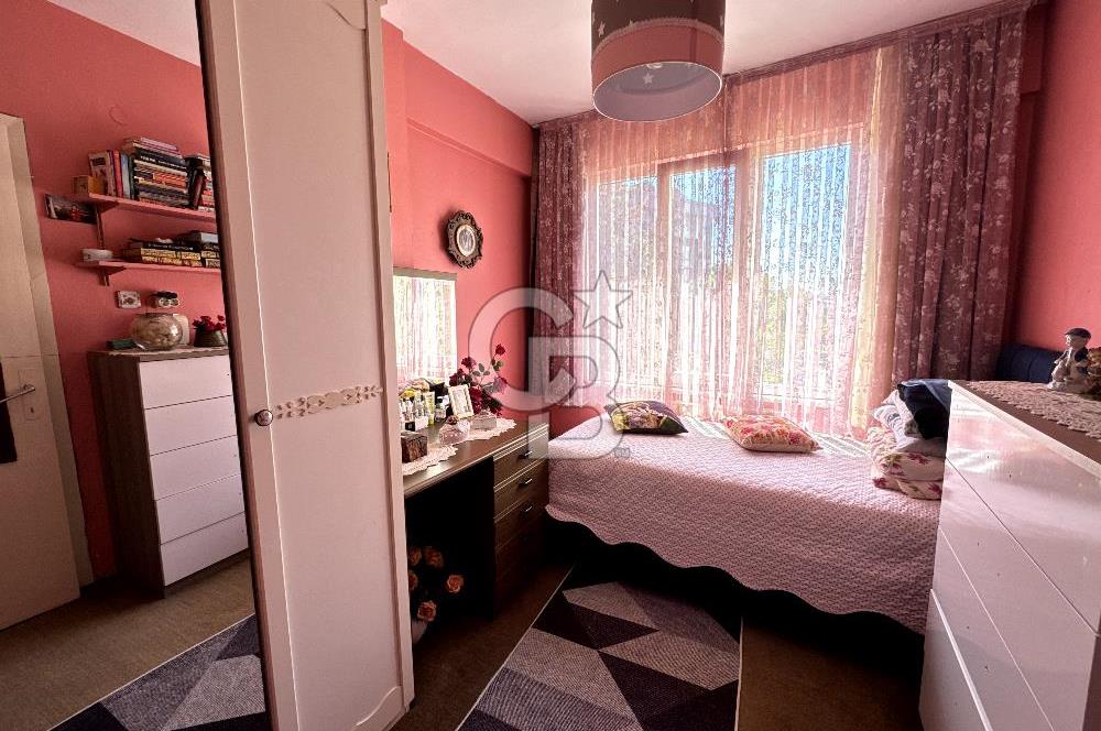 Koşuyolu Emek Sitesi'nde 3+1 Arakat SATILIK Daire